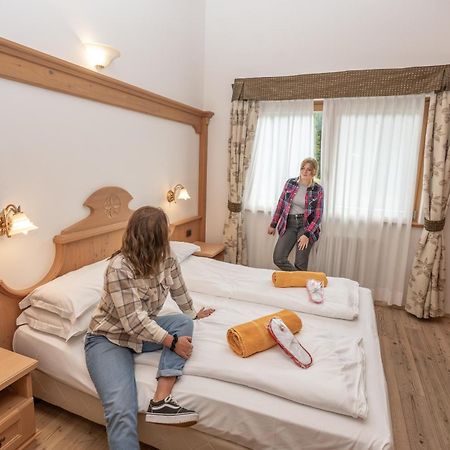 Wellness Hotel Lupo Bianco กานาเซย์ ภายนอก รูปภาพ