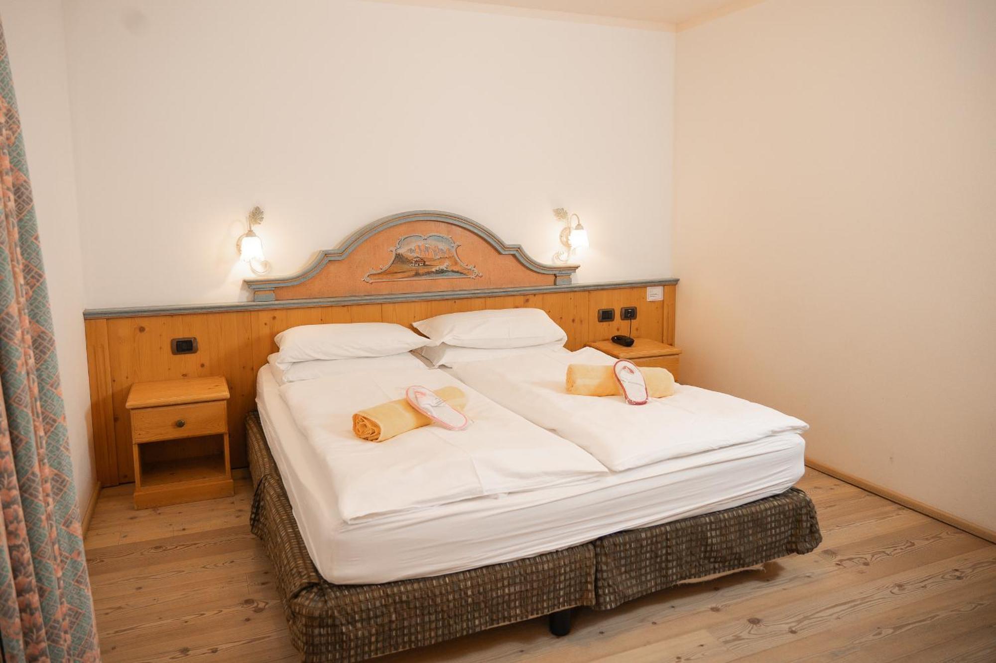 Wellness Hotel Lupo Bianco กานาเซย์ ภายนอก รูปภาพ